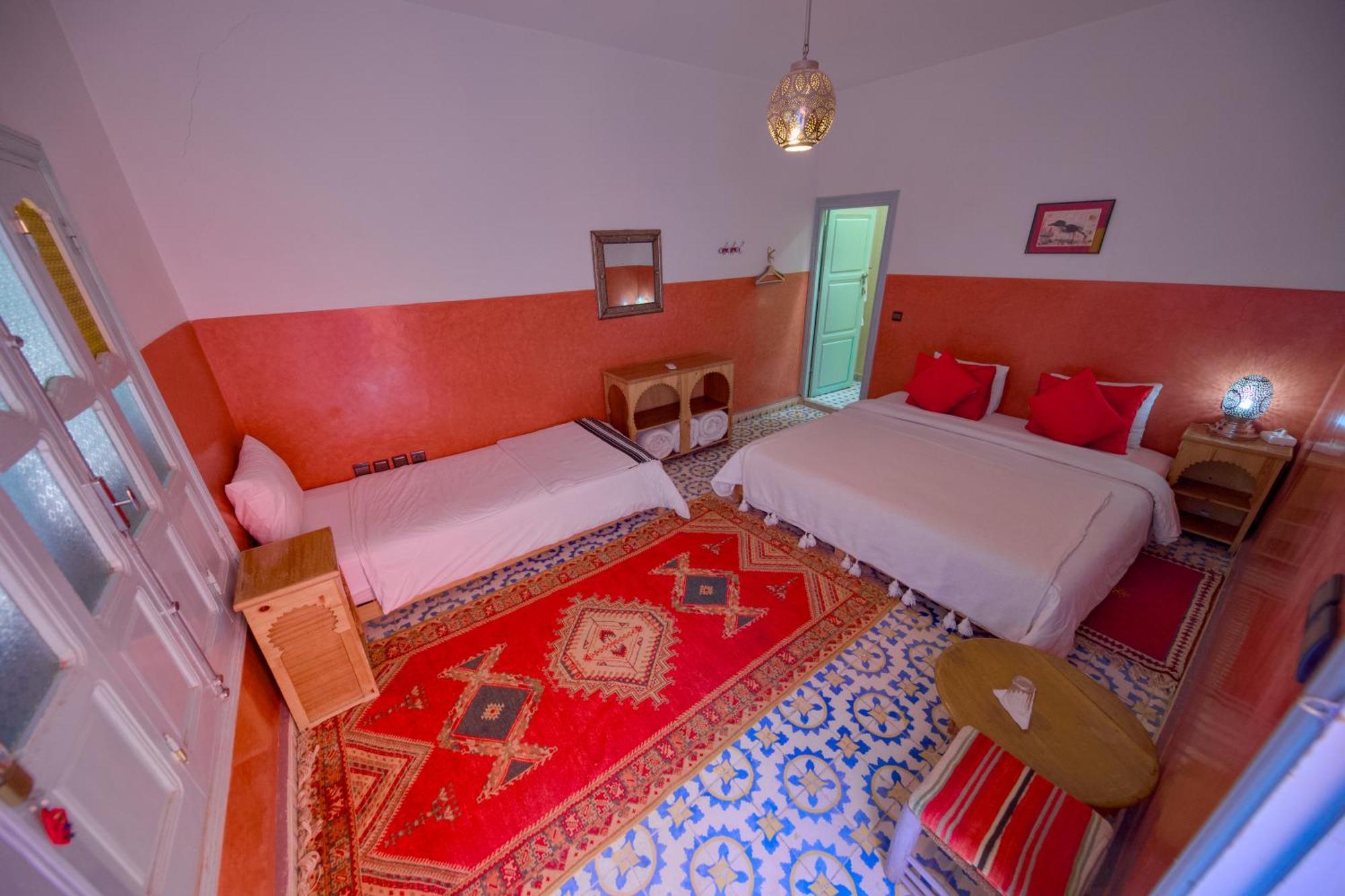 Maison D'Hotes Dar Farhana Tajda ภายนอก รูปภาพ