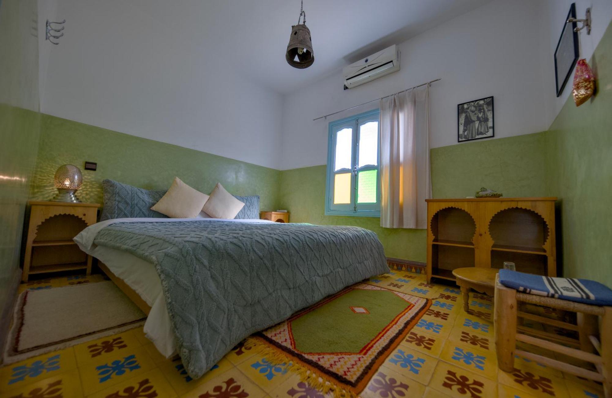 Maison D'Hotes Dar Farhana Tajda ภายนอก รูปภาพ